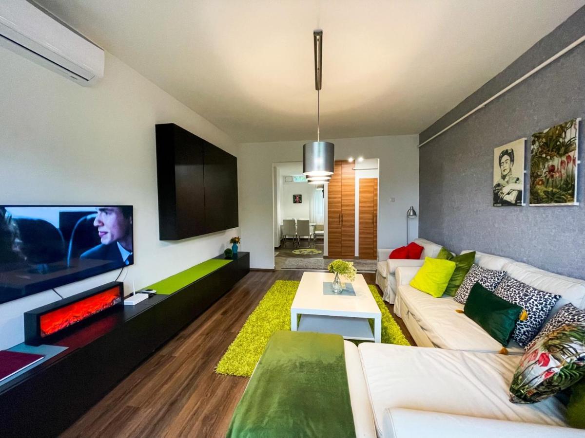 Greatforest Rosehill 1 Apartman เดเบรตเซน ภายนอก รูปภาพ