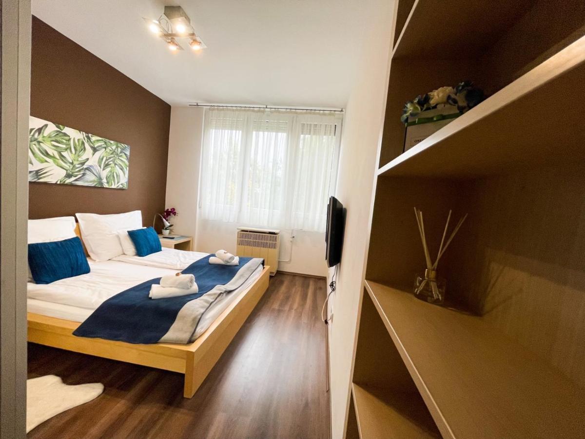 Greatforest Rosehill 1 Apartman เดเบรตเซน ภายนอก รูปภาพ