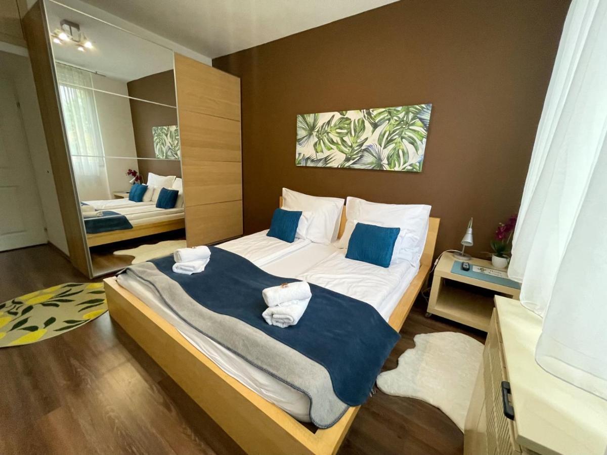 Greatforest Rosehill 1 Apartman เดเบรตเซน ภายนอก รูปภาพ