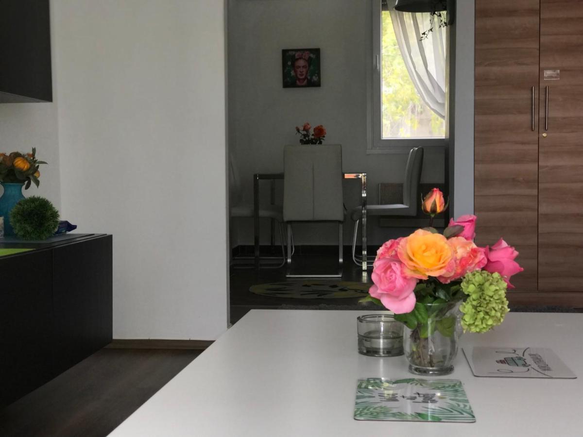 Greatforest Rosehill 1 Apartman เดเบรตเซน ภายนอก รูปภาพ