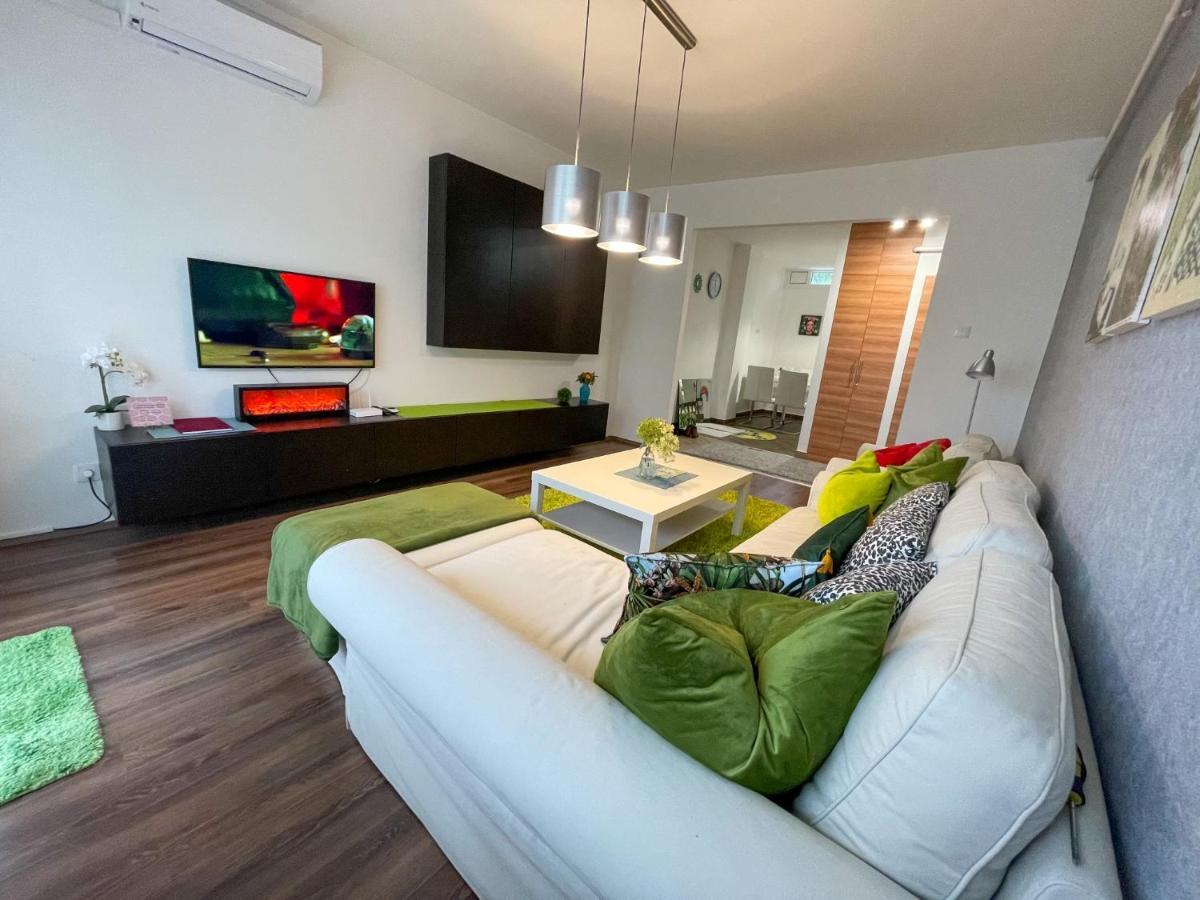 Greatforest Rosehill 1 Apartman เดเบรตเซน ภายนอก รูปภาพ